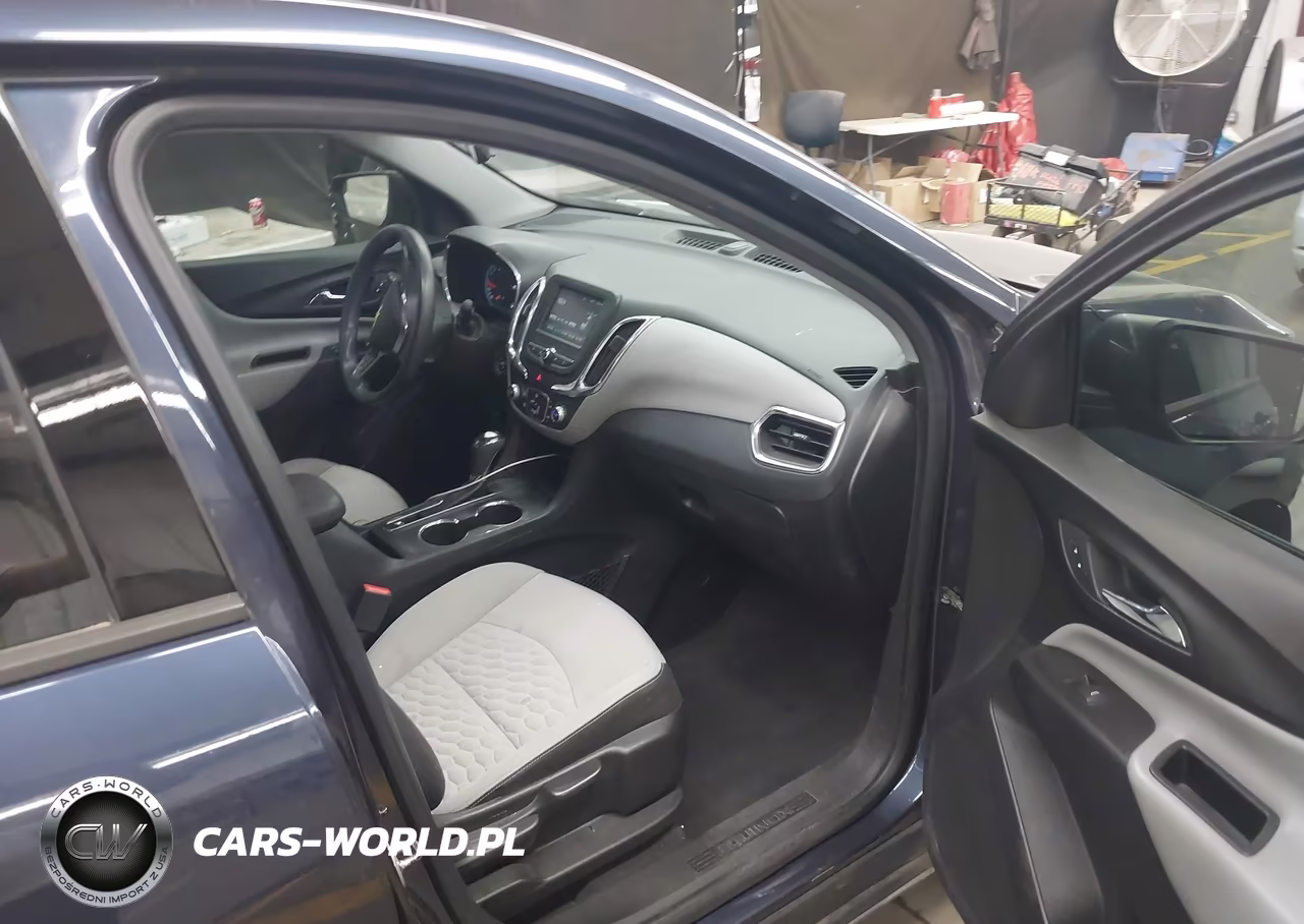 2018 Chevrolet Equinox Ls VIN:3GNAXHEV9JS504096 - 5