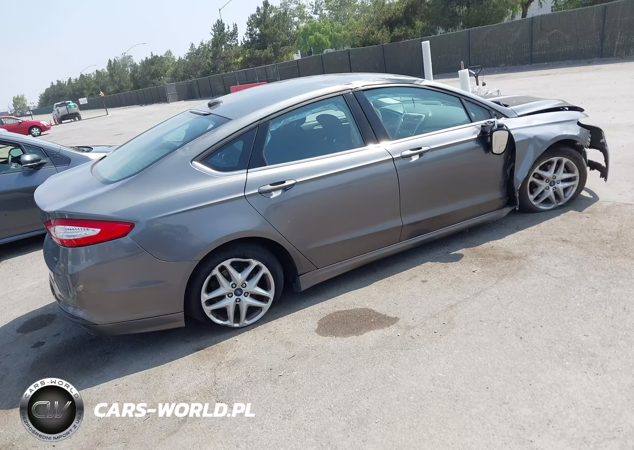 2013 Ford Fusion Se VIN:3FA6P0H75DR373134 - 4