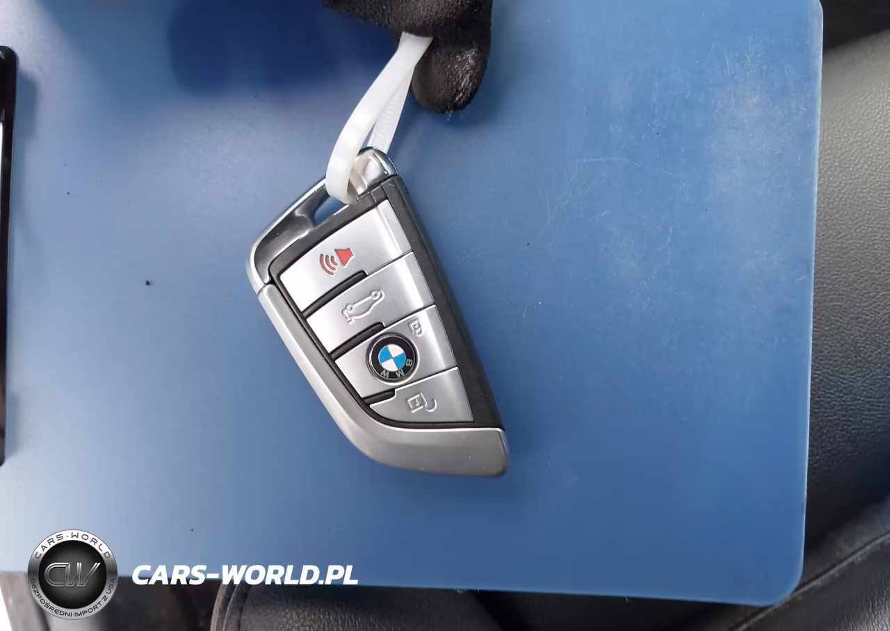 2019 BMW 530E Iperformance VIN:WBAJA9C50KB399400 - 11