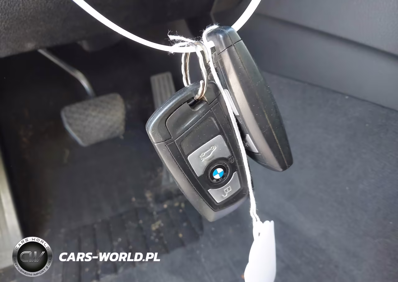 2015 BMW 328I xDrive VIN:WBA3B3G55FNT19672 - 11