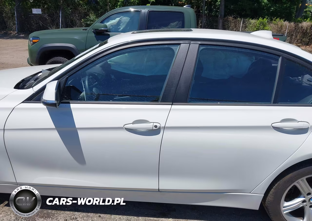 2015 BMW 328I xDrive VIN:WBA3B3G55FNT19672 - 14