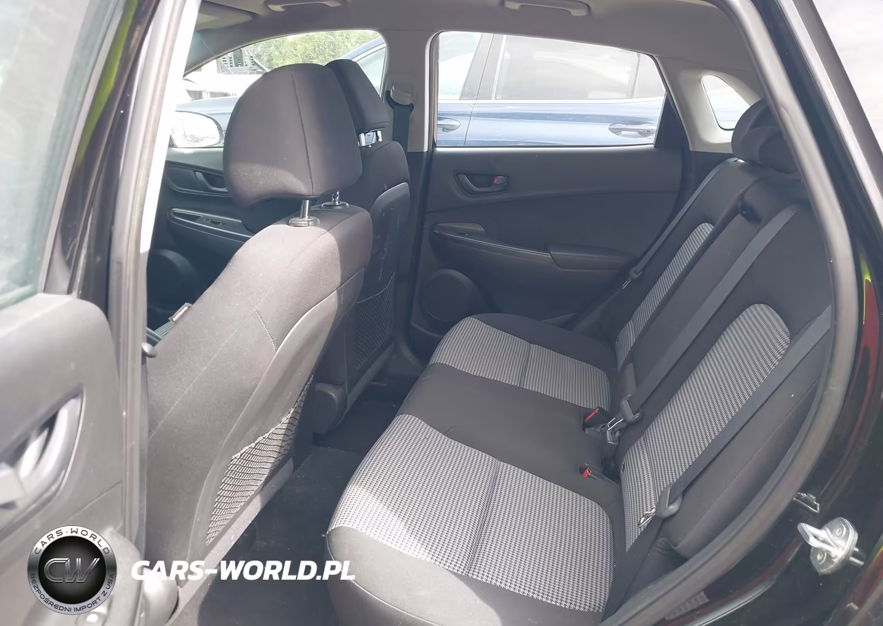 2018 Hyundai Kona Se VIN:KM8K12AA7JU103043 - 19