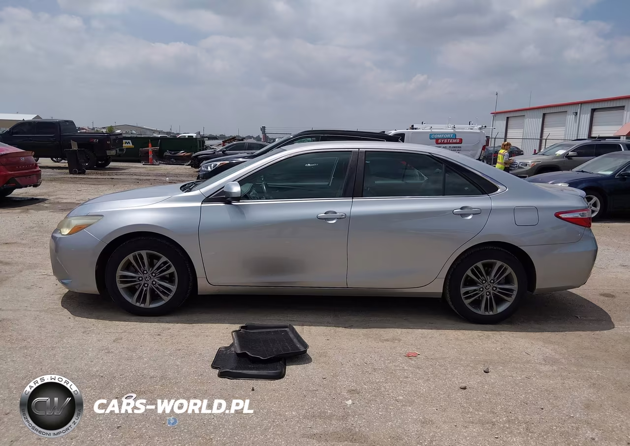 2015 Toyota Camry Se VIN:4T1BF1FK5FU947943 - 14