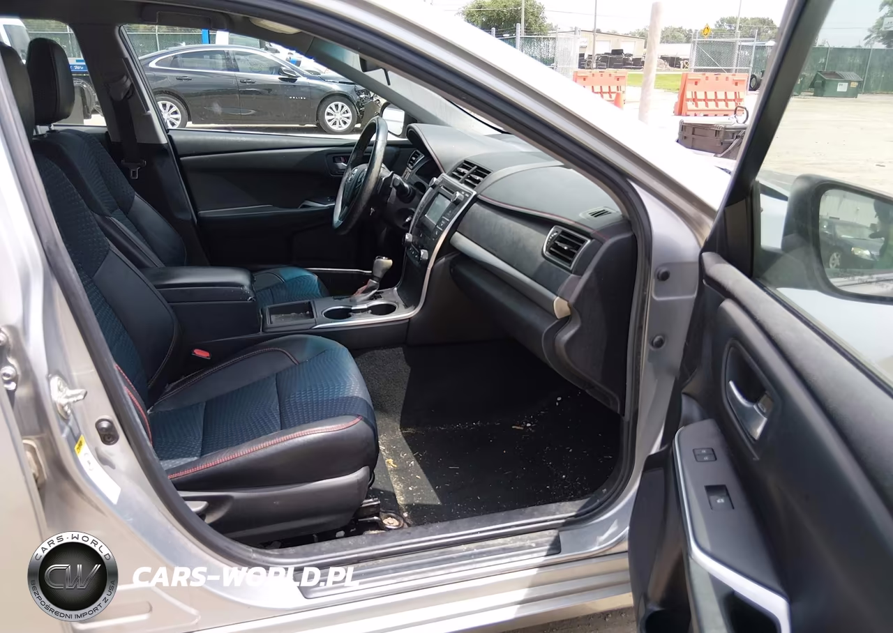 2015 Toyota Camry Se VIN:4T1BF1FK5FU947943 - 5
