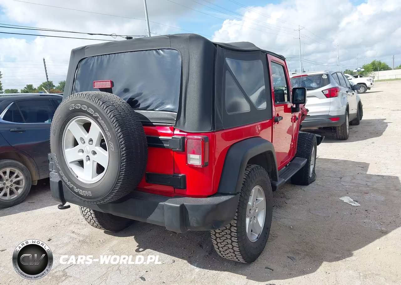 2015 Jeep Wrangler Sport VIN:1C4GJWAG6FL698115 - 4