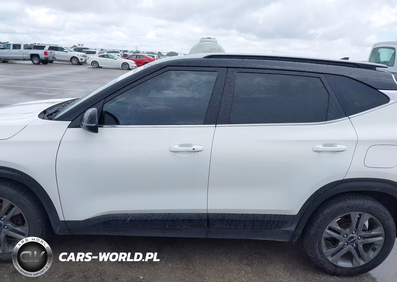 2023 Kia Seltos S VIN:KNDEU2AA8P7384057 - 15