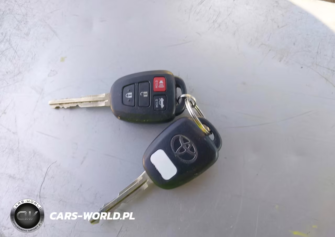 2015 Toyota Corolla Le VIN:2T1BURHE8FC362822 - 11
