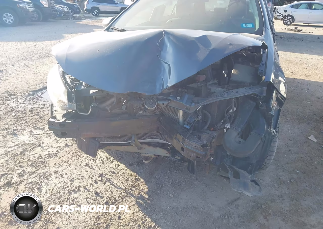 2015 Toyota Corolla Le VIN:2T1BURHE8FC362822 - 6
