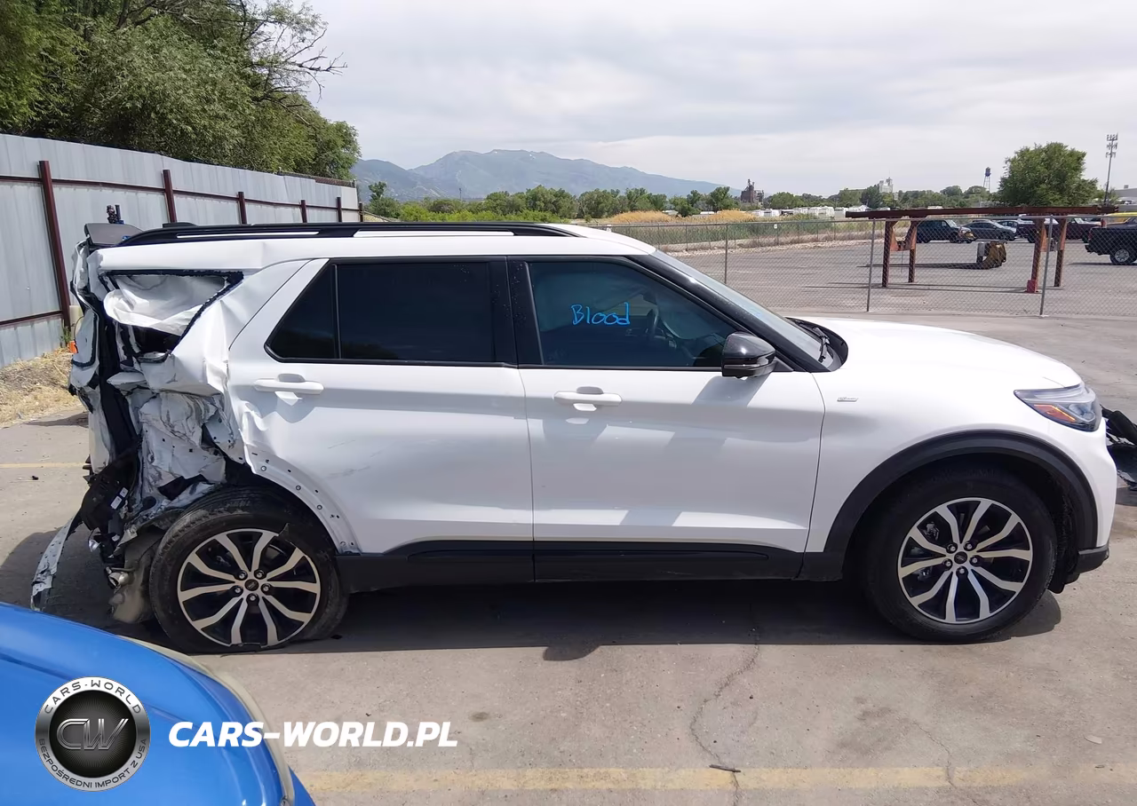 2025 Ford Explorer St-Line VIN:1FMUK8KH2SGA60008 - 13