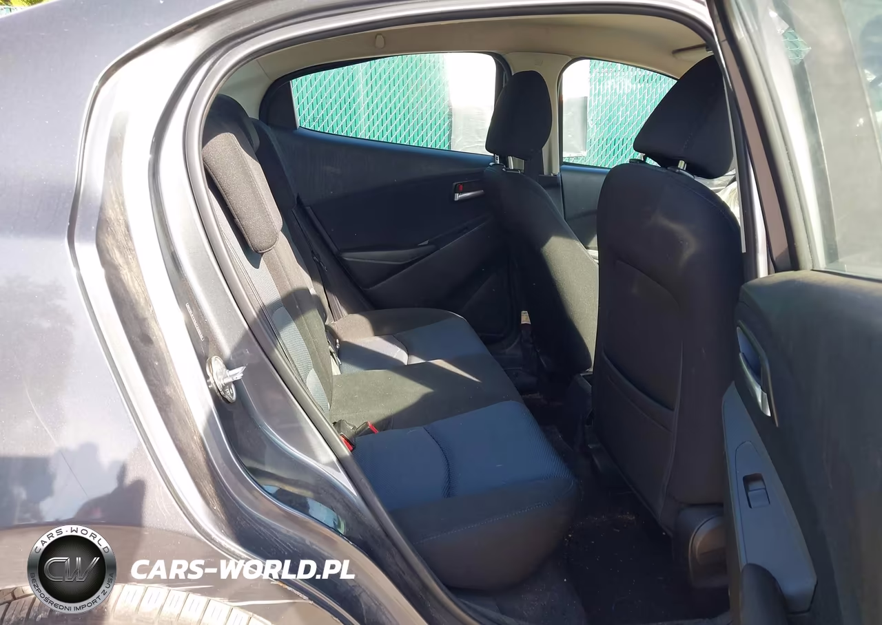 2018 Toyota Yaris Ia VIN:3MYDLBYV5JY326535 - 8