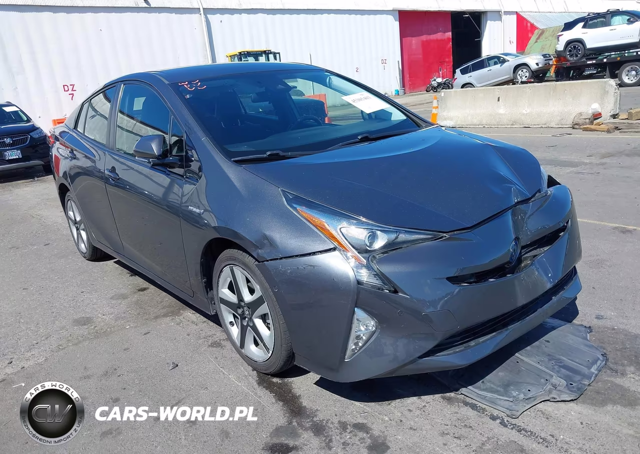 2018 Toyota Prius Three Touring