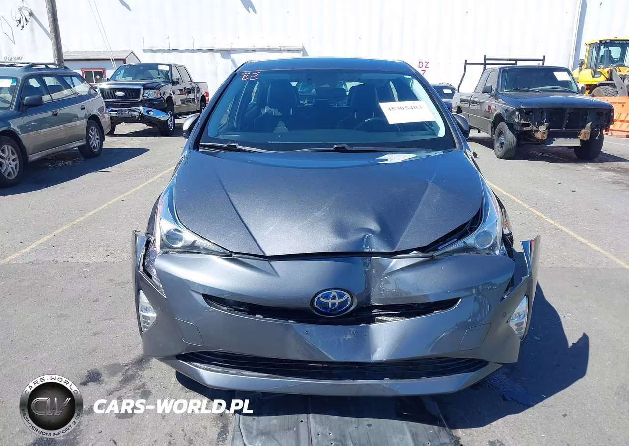 2018 Toyota Prius Three Touring VIN:JTDKARFU4J3059475 - 12