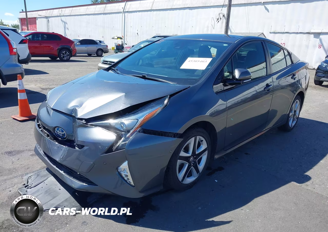 2018 Toyota Prius Three Touring VIN:JTDKARFU4J3059475 - 2