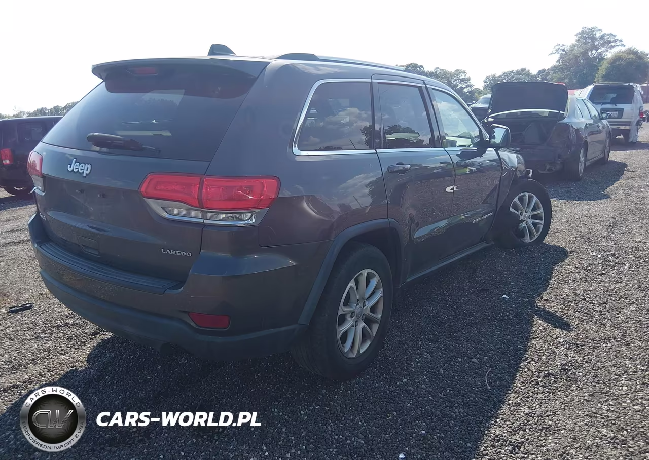 2015 Jeep Grand Cherokee Laredo VIN:1C4RJFAG4FC106560 - 4