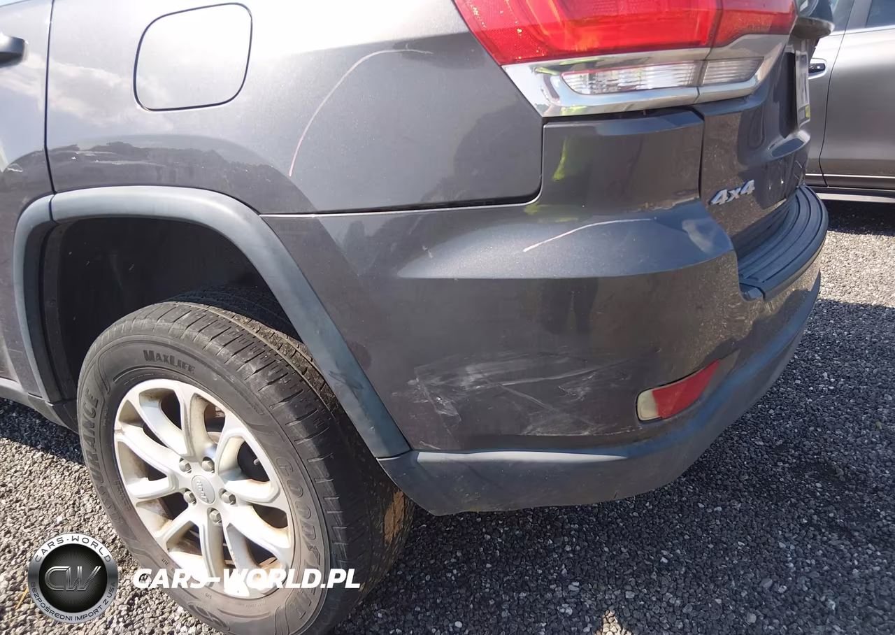 2015 Jeep Grand Cherokee Laredo VIN:1C4RJFAG4FC106560 - 6