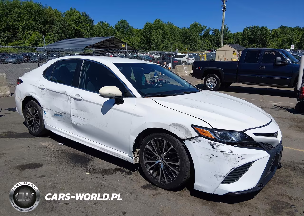 2018 Toyota Camry Se – zdjęcie 1 z 16