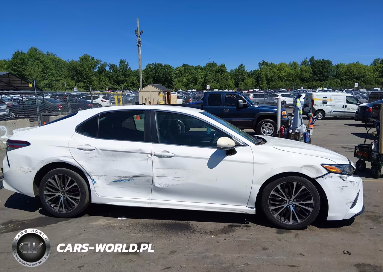 2018 Toyota Camry Se VIN:4T1B11HK1JU554249 - 13