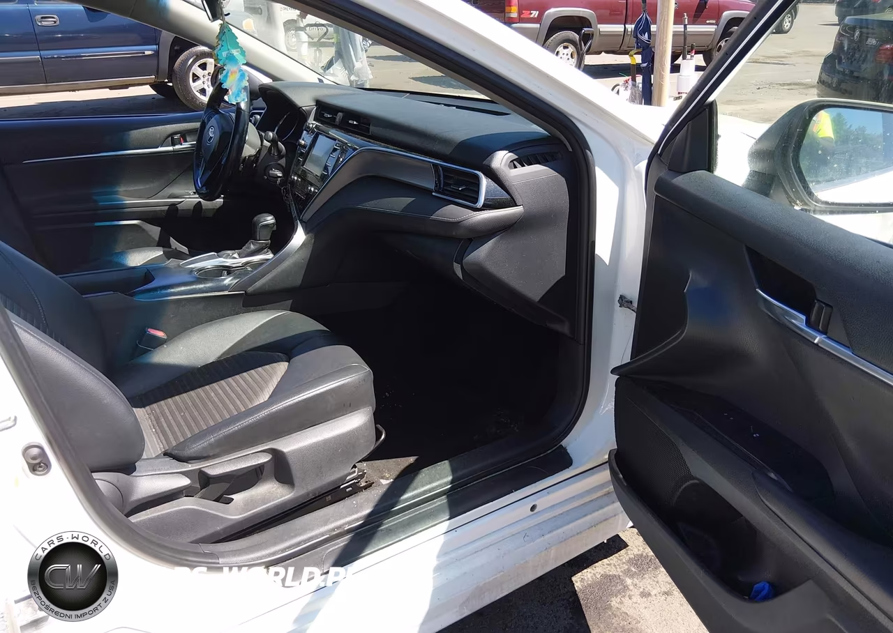 2018 Toyota Camry Se VIN:4T1B11HK1JU554249 - 5