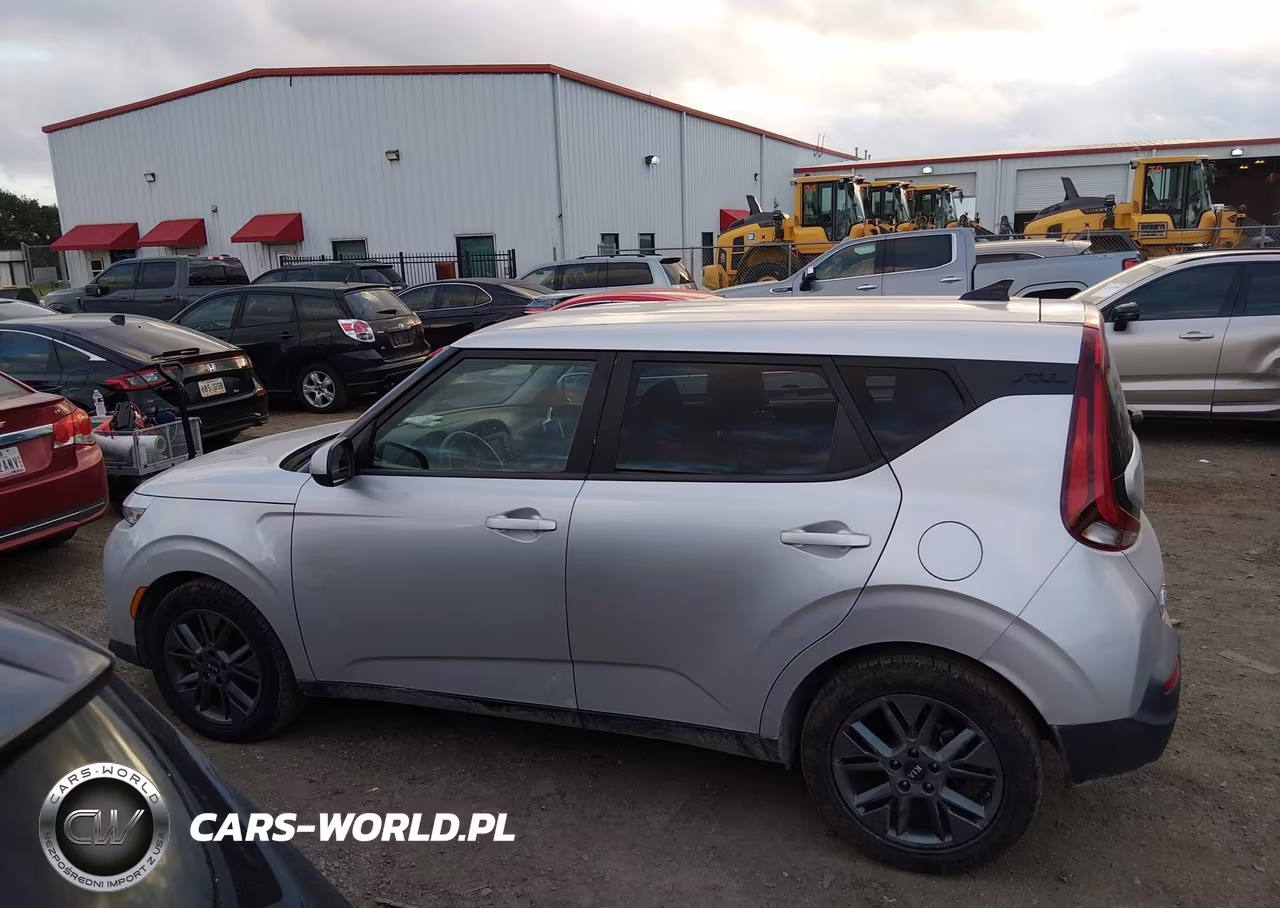 2021 Kia Soul S VIN:KNDJ23AU0M7794979 - 14