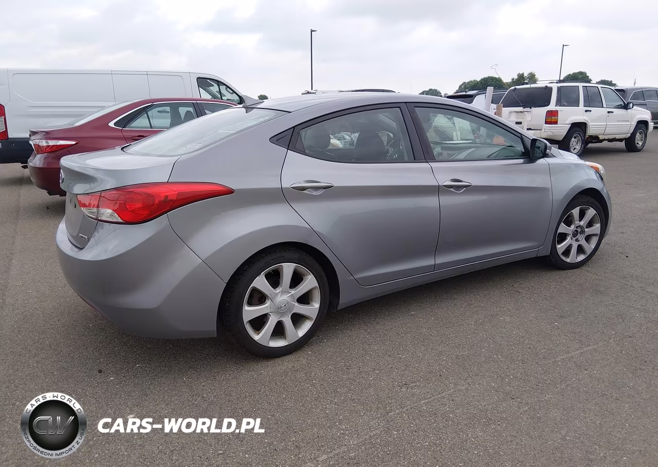 2013 Hyundai Elantra Limited VIN:KMHDH4AE6DU521505 - 4