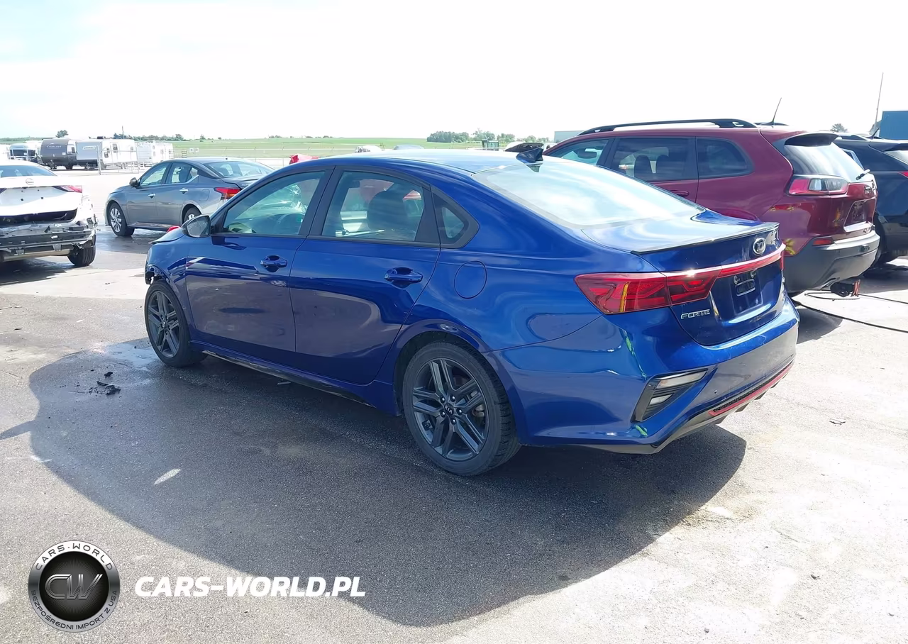 2021 Kia Forte Gt-Line VIN:3KPF34AD1ME263749 - 3