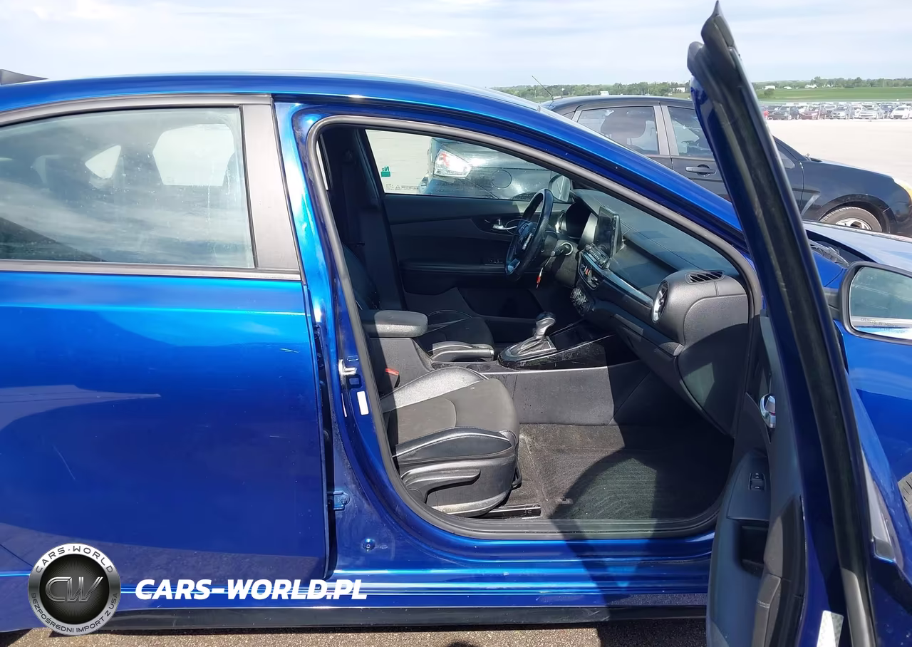 2021 Kia Forte Gt-Line VIN:3KPF34AD1ME263749 - 5