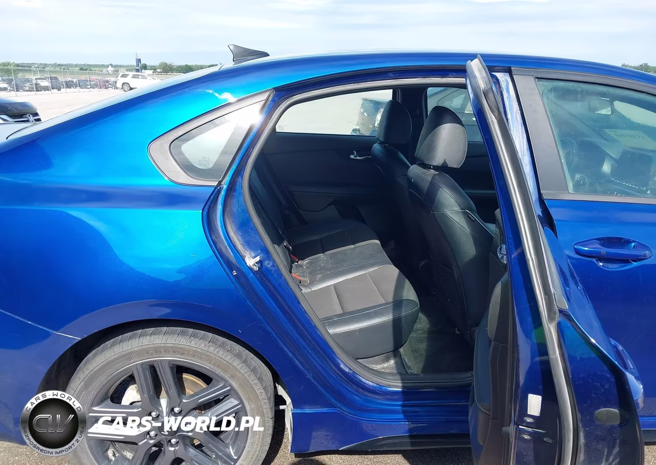 2021 Kia Forte Gt-Line VIN:3KPF34AD1ME263749 - 8