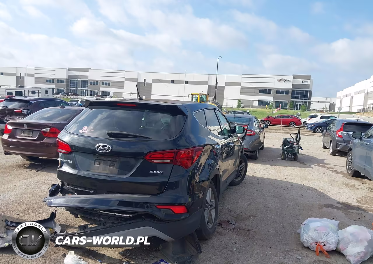 2018 Hyundai Santa Fe Sport 2.4L VIN:5NMZT3LB0JH083461 - 4