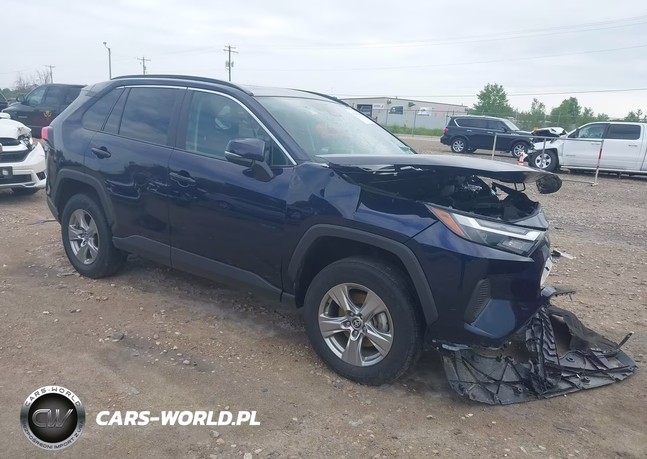 2024 Toyota Rav4 Xle – zdjęcie 1 z 17
