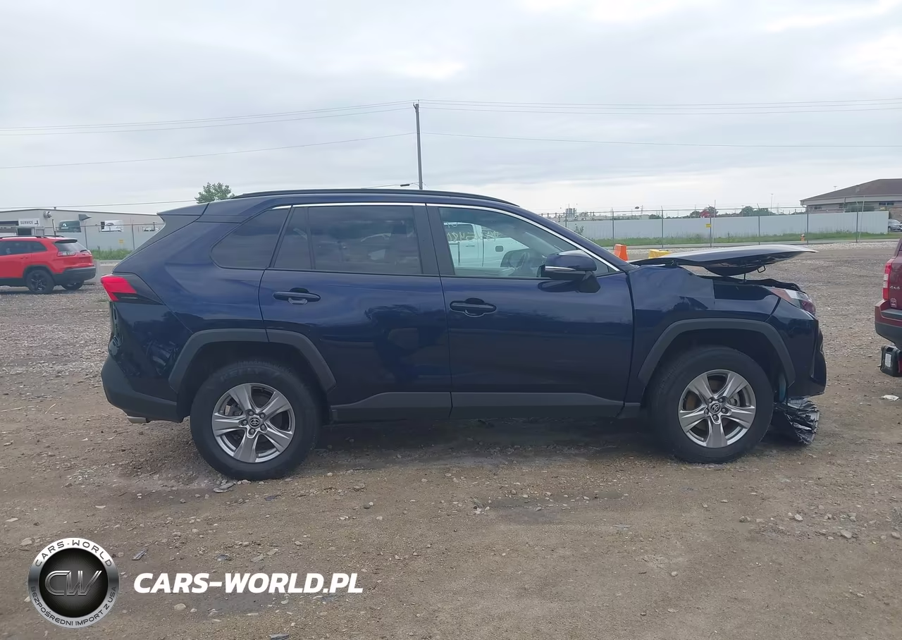 2024 Toyota Rav4 Xle VIN:2T3P1RFV8RW429494 - 14