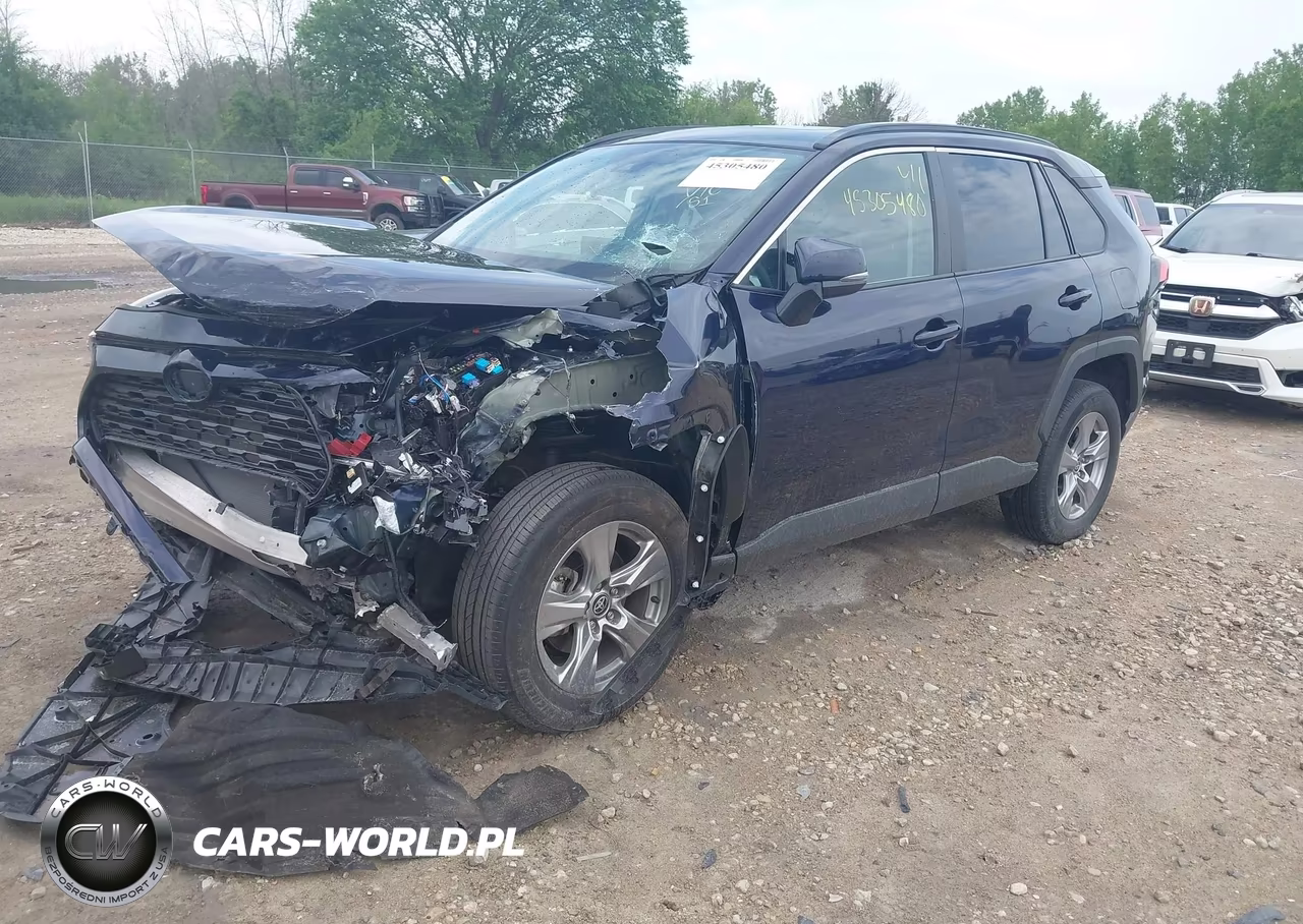2024 Toyota Rav4 Xle VIN:2T3P1RFV8RW429494 - 2