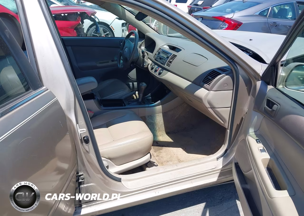 2003 Toyota Camry Le VIN:4T1BE32K53U153329 - 5