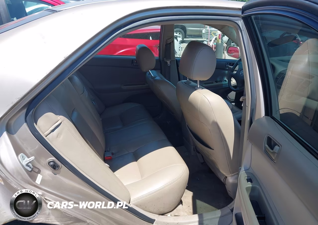 2003 Toyota Camry Le VIN:4T1BE32K53U153329 - 8