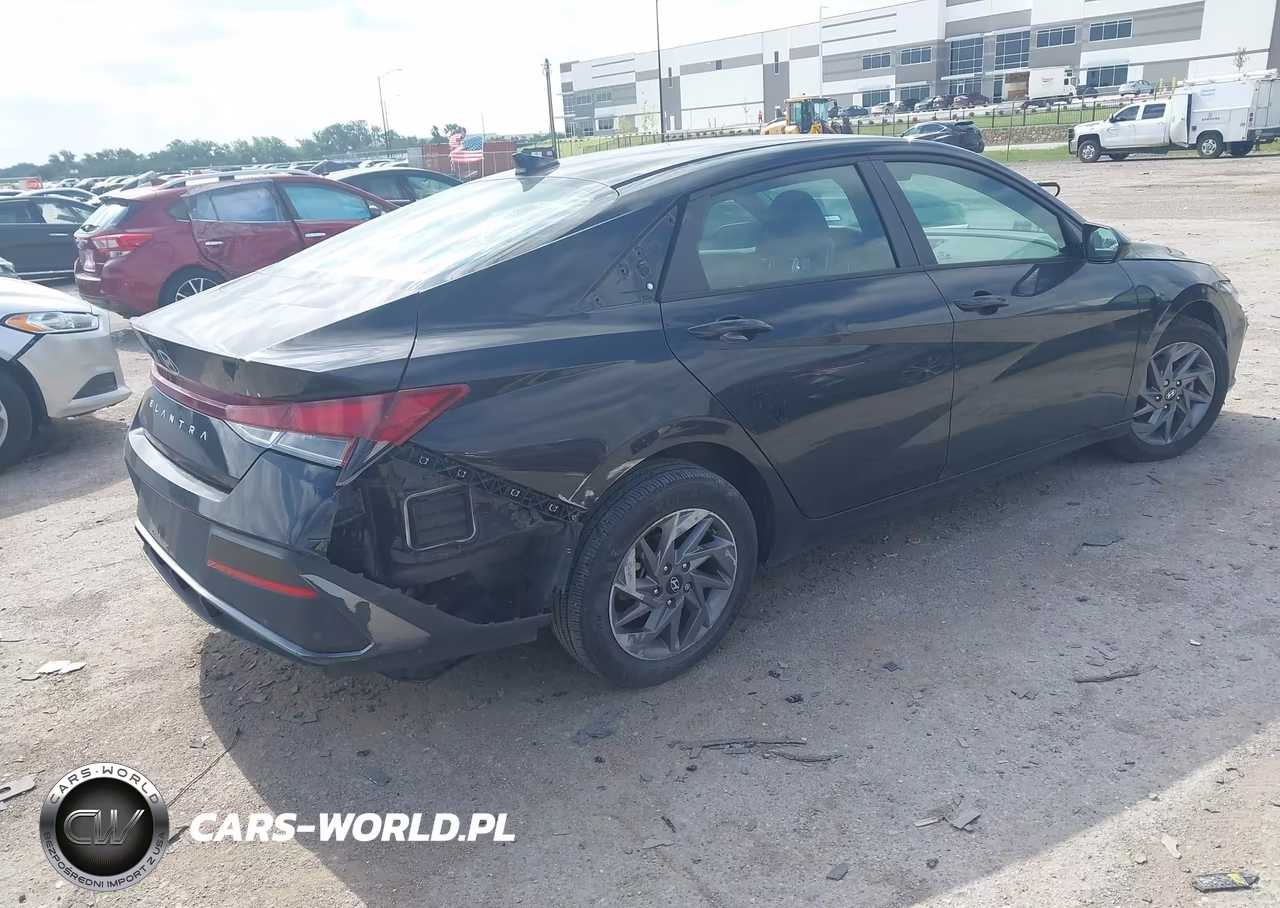 2024 Hyundai Elantra Sel VIN:KMHLM4DG0RU723655 - 4