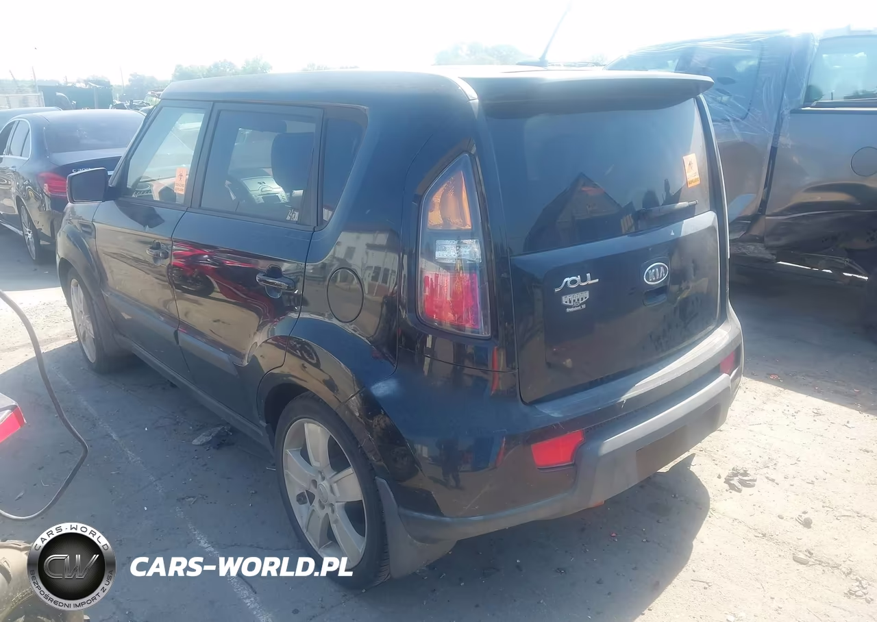 2011 Kia Soul Sport VIN:KNDJT2A2XB7214060 - 3