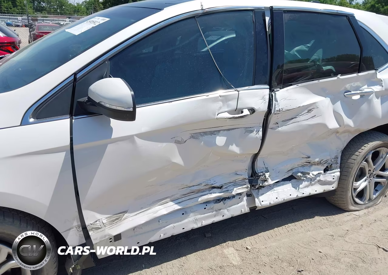 2018 Ford Edge Titanium VIN:2FMPK4K82JBC46580 - 6