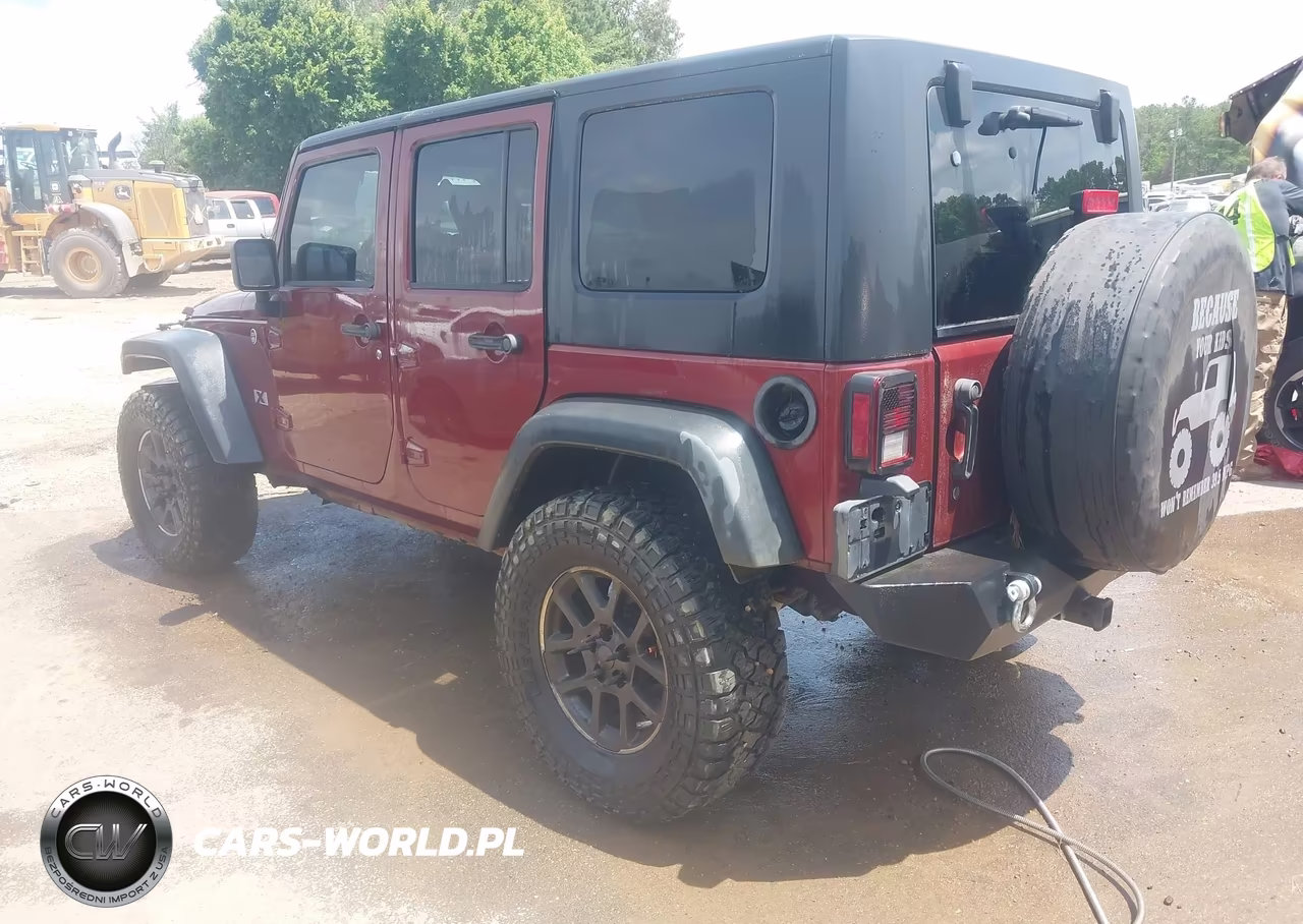 2008 Jeep Wrangler Unlimited X VIN:1J4GA39108L585286 - 3