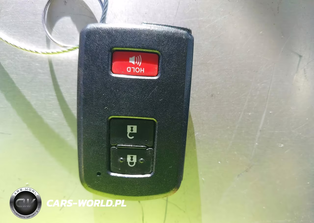 2015 Toyota Prius C Three VIN:JTDKDTB39F1095828 - 11