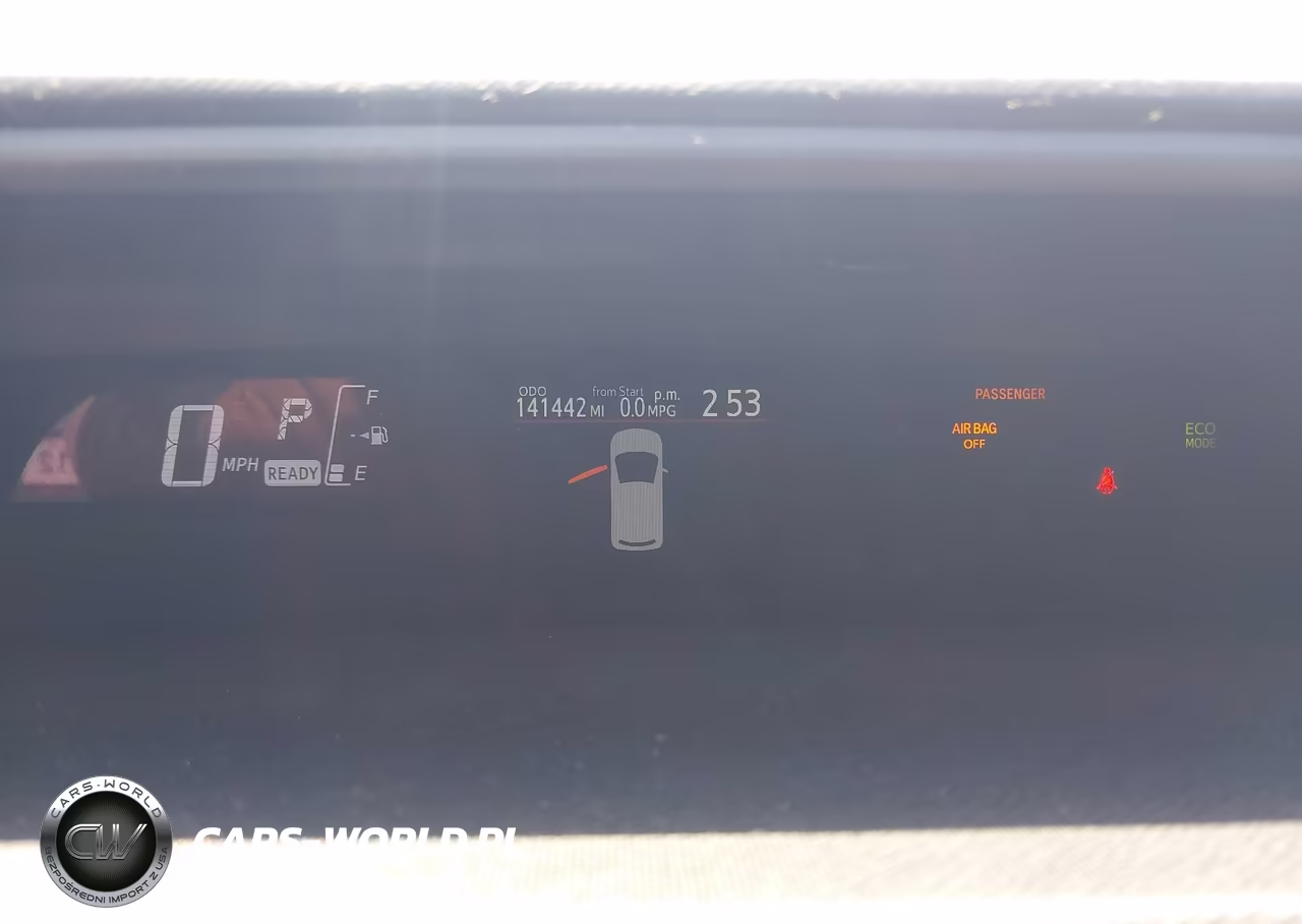 2015 Toyota Prius C Three VIN:JTDKDTB39F1095828 - 7