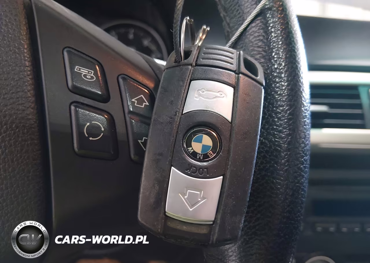 2010 BMW 328I xDrive VIN:WBAPK7C50AA460468 - 11