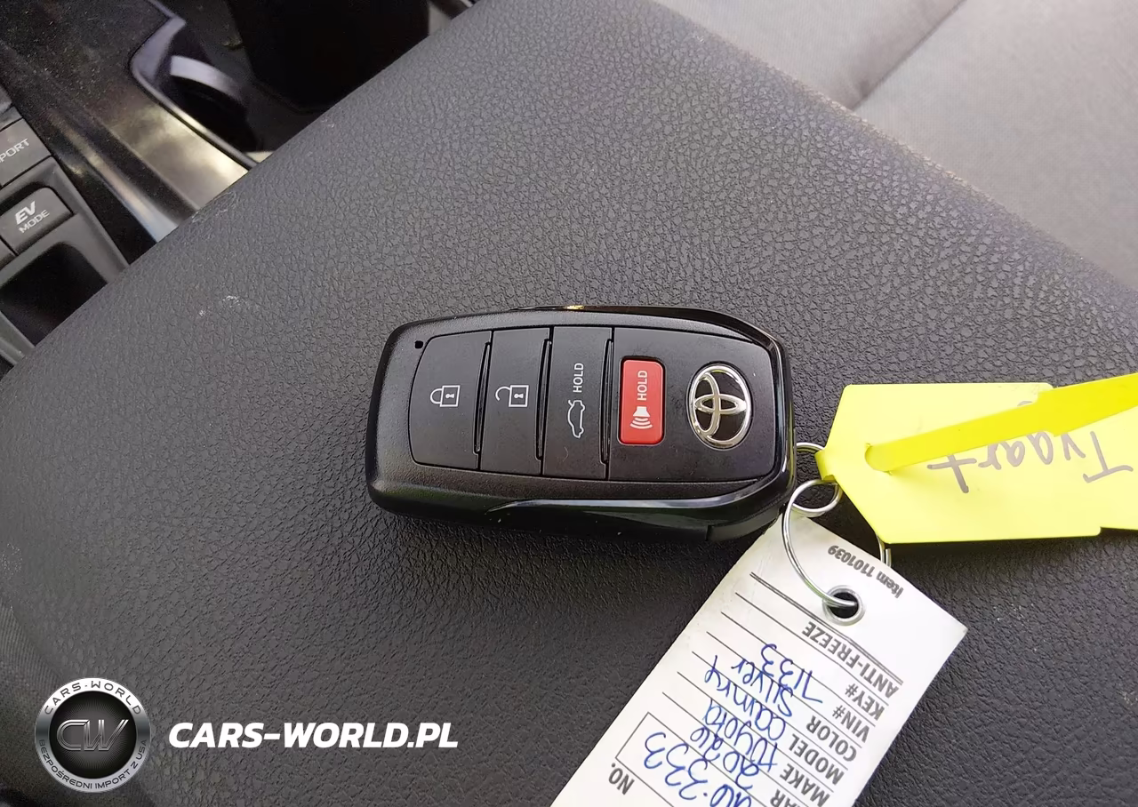 2026 Toyota Camry Le VIN:4T1DAACK4TU237133 - 11