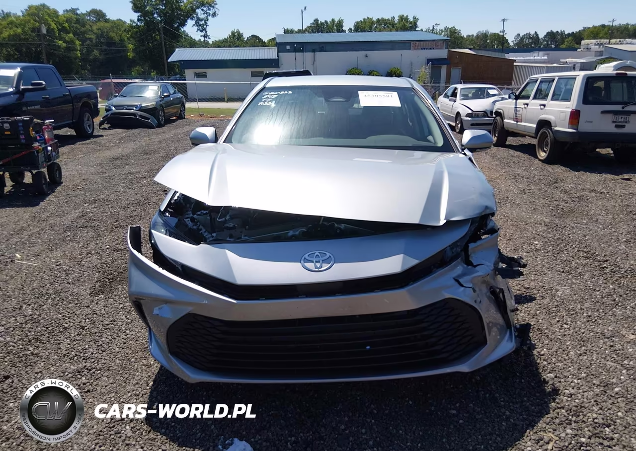 2026 Toyota Camry Le VIN:4T1DAACK4TU237133 - 12