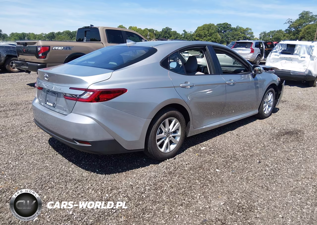2026 Toyota Camry Le VIN:4T1DAACK4TU237133 - 4