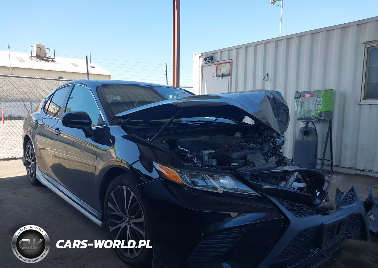 2018 Toyota Camry Se – zdjęcie 1 z 16