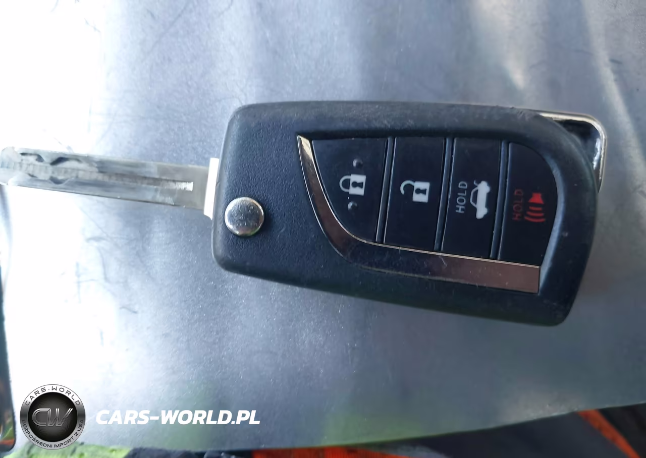 2018 Toyota Camry Se VIN:4T1B11HK0JU671725 - 11