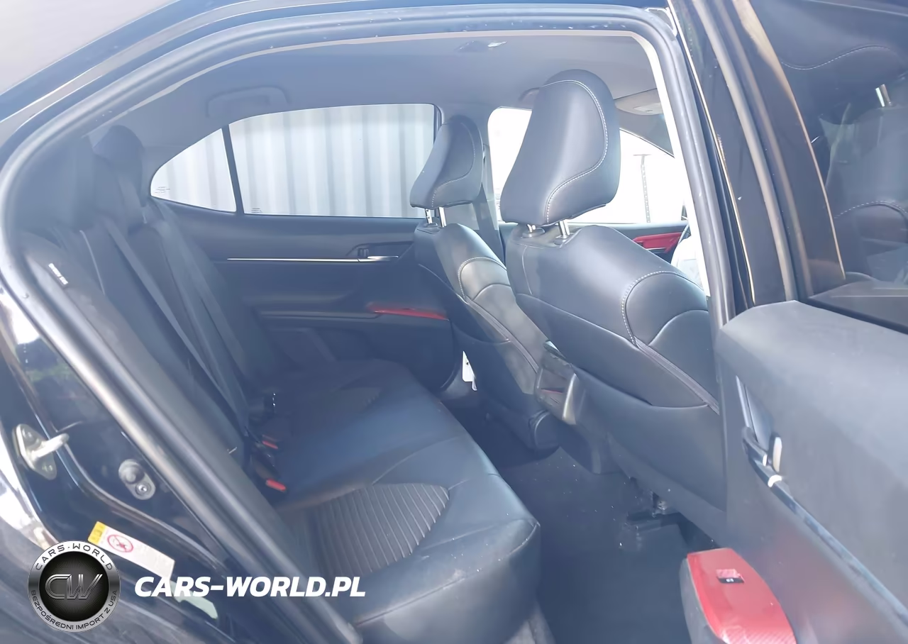 2018 Toyota Camry Se VIN:4T1B11HK0JU671725 - 8