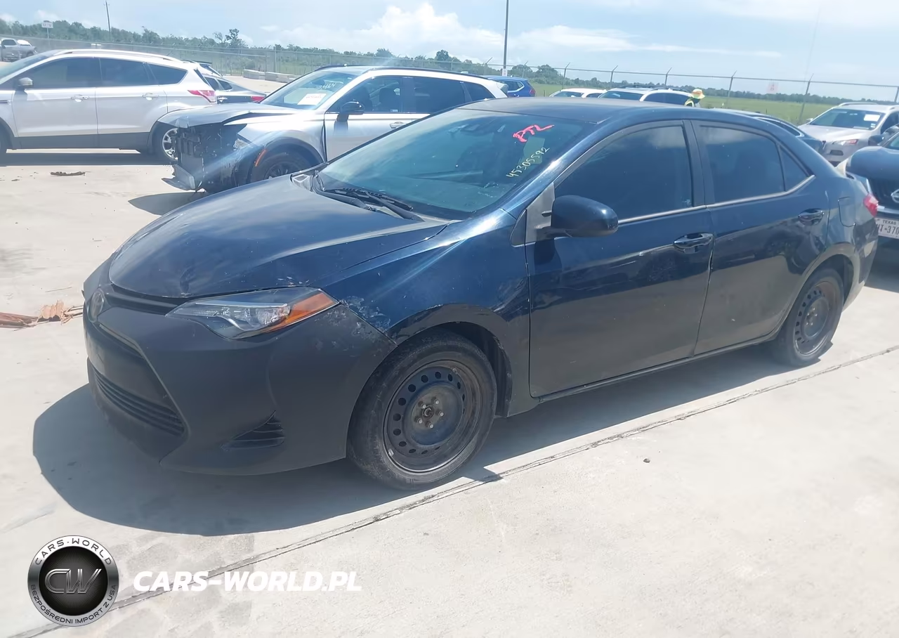 2017 Toyota Corolla Le VIN:5YFBURHE0HP622911 - 2