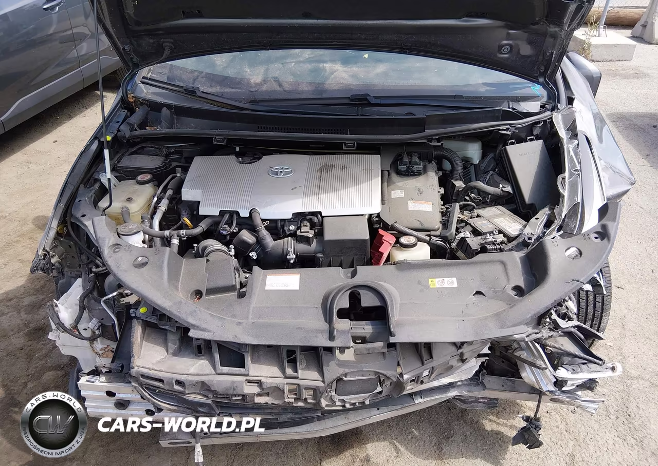 2018 Toyota Prius Two VIN:JTDKBRFU3J3065216 - 10