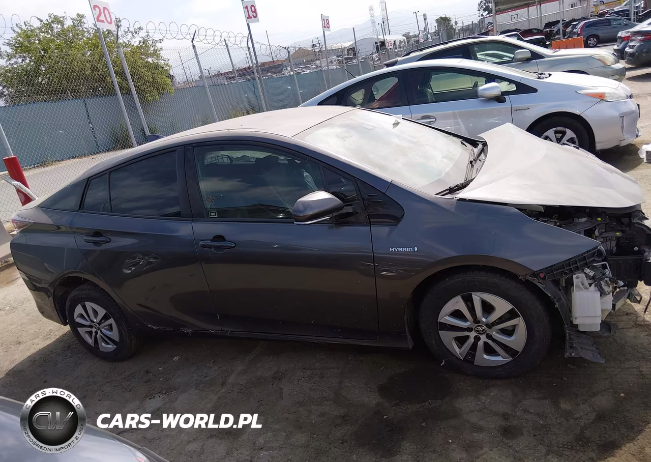 2018 Toyota Prius Two VIN:JTDKBRFU3J3065216 - 14