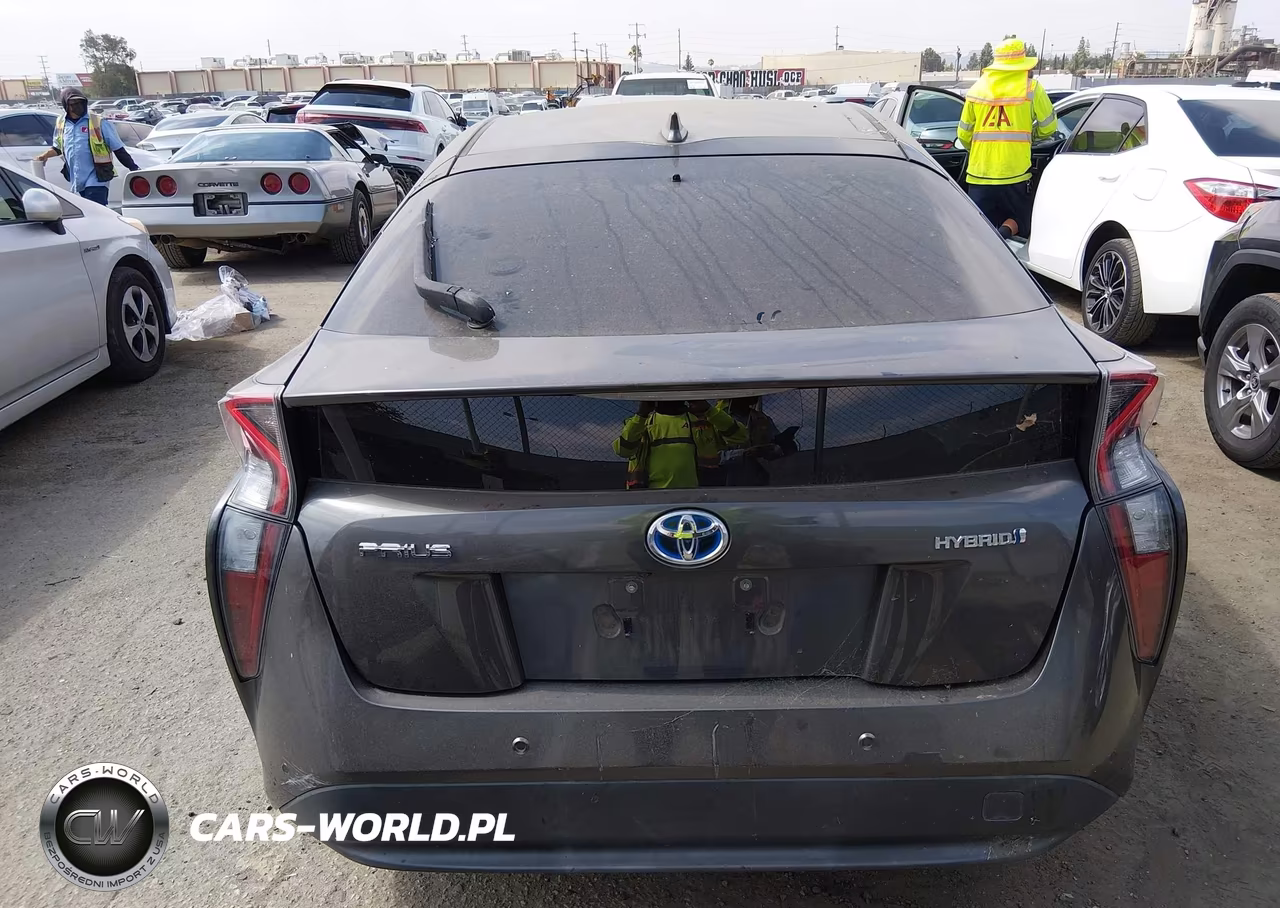 2018 Toyota Prius Two VIN:JTDKBRFU3J3065216 - 17